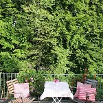 Grosse Mit Dachterrasse In *