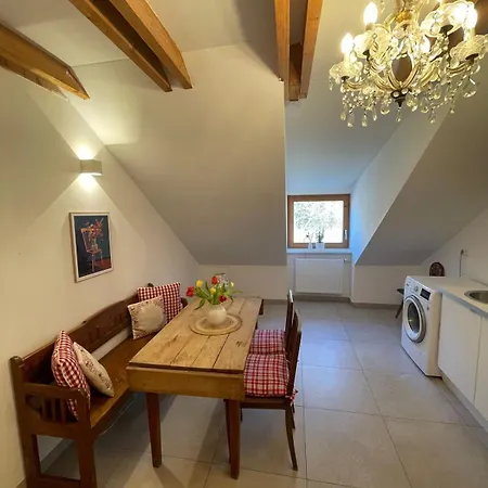 Appartement Grosse Mit Dachterrasse In *