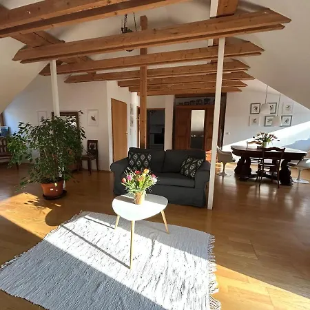 Große Mit Dachterrasse In *